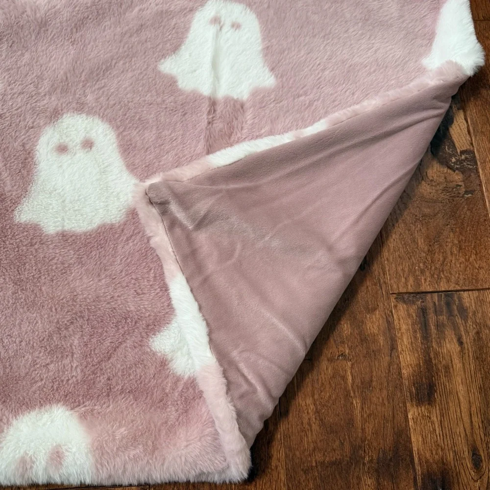 Pink Ghost Pattern Rug - Picture 3 of 5